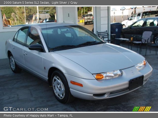 2000 Saturn S Series SL2 Sedan in Light Silver