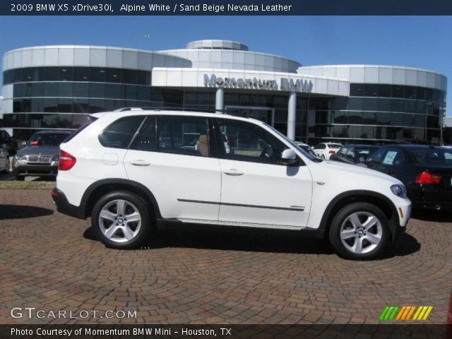 2009 BMW X5 xDrive30i in Alpine White