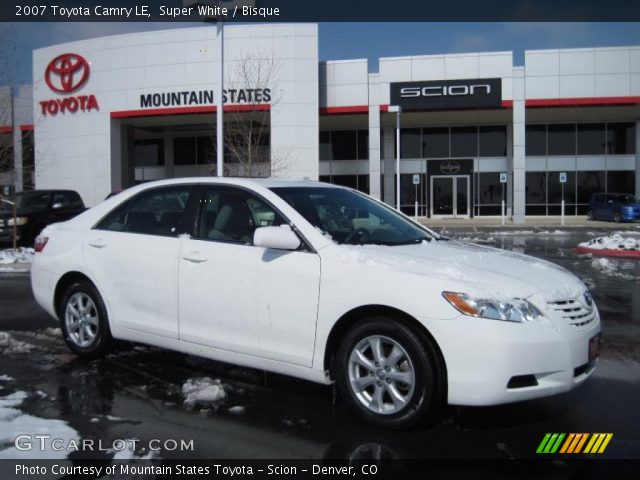 2007 Toyota Camry LE in Super White