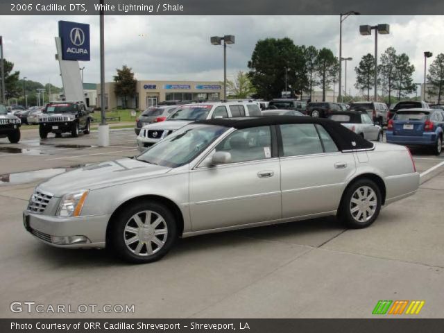 2006 Cadillac DTS  in White Lightning