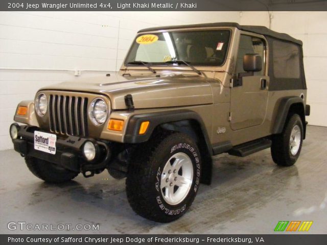 2004 Jeep Wrangler Unlimited 4x4 in Light Khaki Metallic