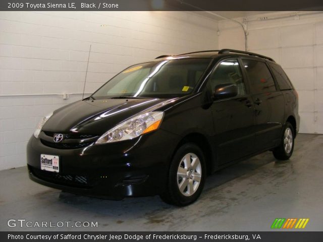 2009 Toyota Sienna LE in Black