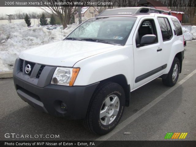 2006 Nissan Xterra S 4x4 in Avalanche White