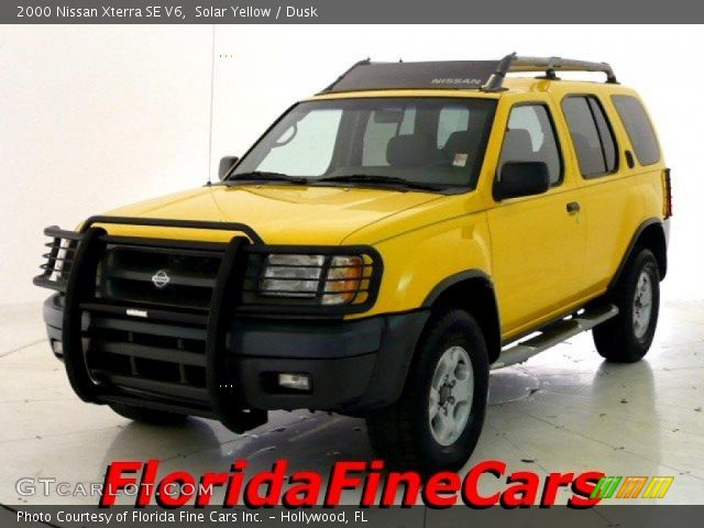 2000 Nissan Xterra SE V6 in Solar Yellow