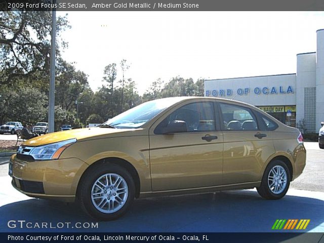 2009 Ford Focus SE Sedan in Amber Gold Metallic