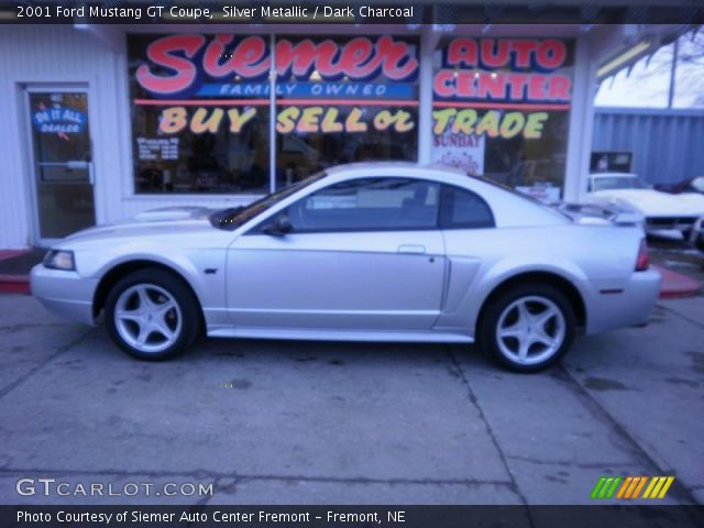 2001 Ford Mustang GT Coupe in Silver Metallic