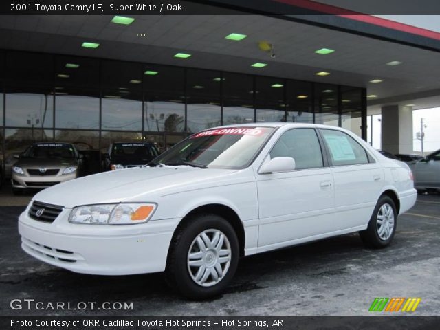 2001 Toyota Camry LE in Super White