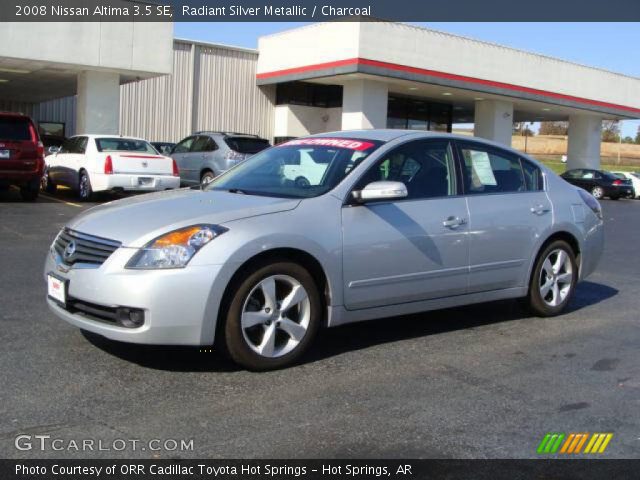 2008 Nissan Altima 3.5 SE in Radiant Silver Metallic