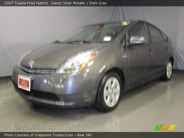 2007 Toyota Prius Hybrid in Classic Silver Metallic