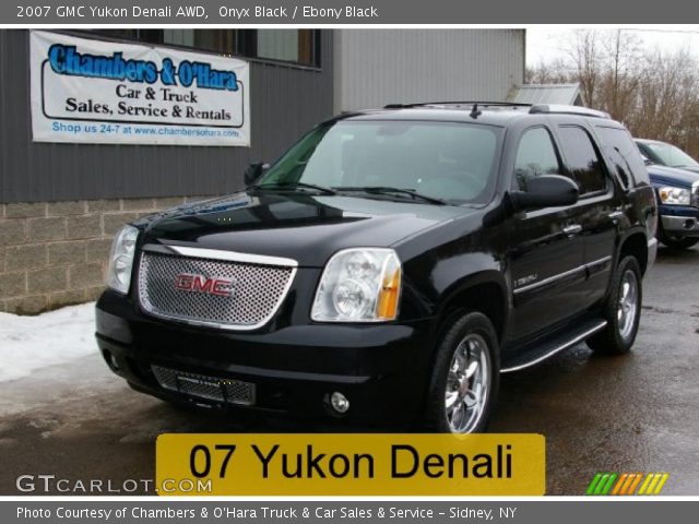 2007 GMC Yukon Denali AWD in Onyx Black