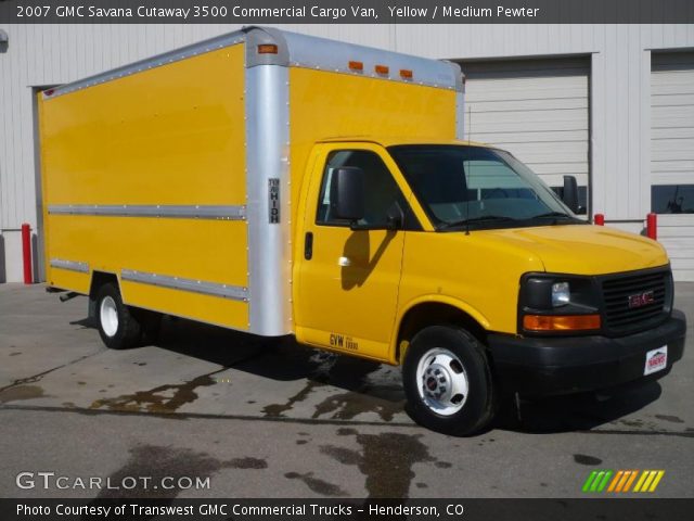 2007 GMC Savana Cutaway 3500 Commercial Cargo Van in Yellow