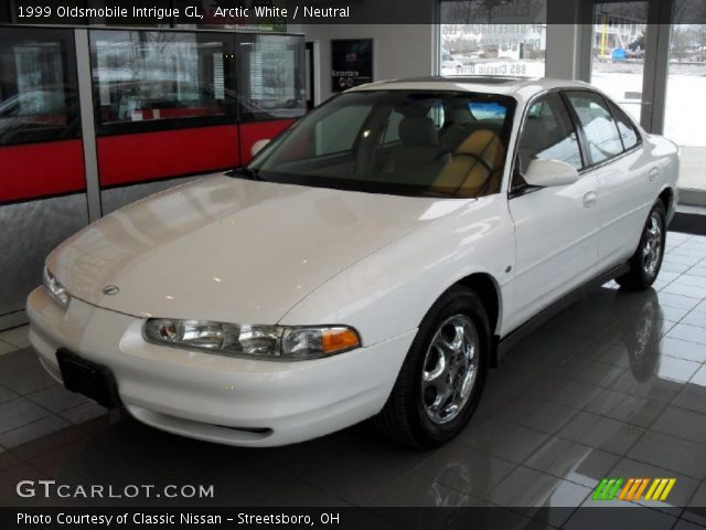 1999 Oldsmobile Intrigue GL in Arctic White