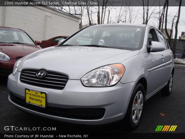 2006 Hyundai Accent GLS Sedan in Charcoal Gray