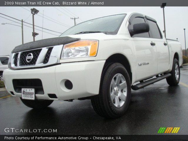 2009 Nissan Titan XE Crew Cab in Blizzard White