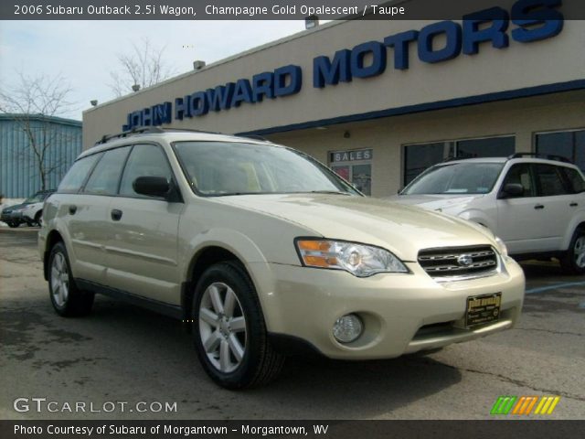 2006 Subaru Outback 2.5i Wagon in Champagne Gold Opalescent