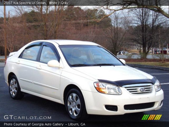 2007 Kia Spectra LX Sedan in White