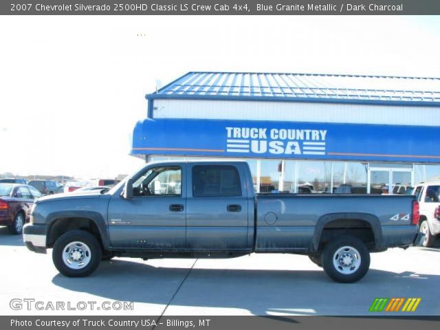 2007 Chevrolet Silverado 2500HD Classic LS Crew Cab 4x4 in Blue Granite Metallic