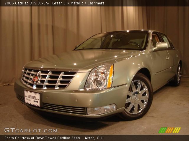 2006 Cadillac DTS Luxury in Green Silk Metallic