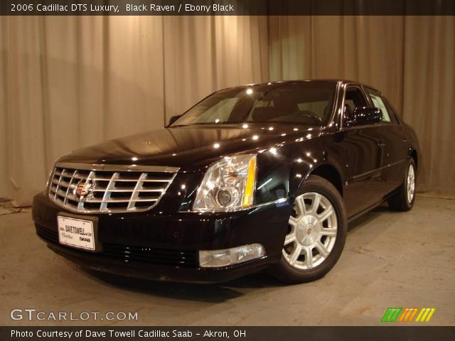 2006 Cadillac DTS Luxury in Black Raven