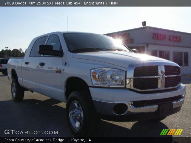 2009 Dodge Ram 2500 SXT Mega Cab 4x4 in Bright White