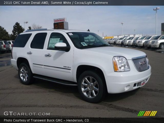 2010 GMC Yukon Denali AWD in Summit White