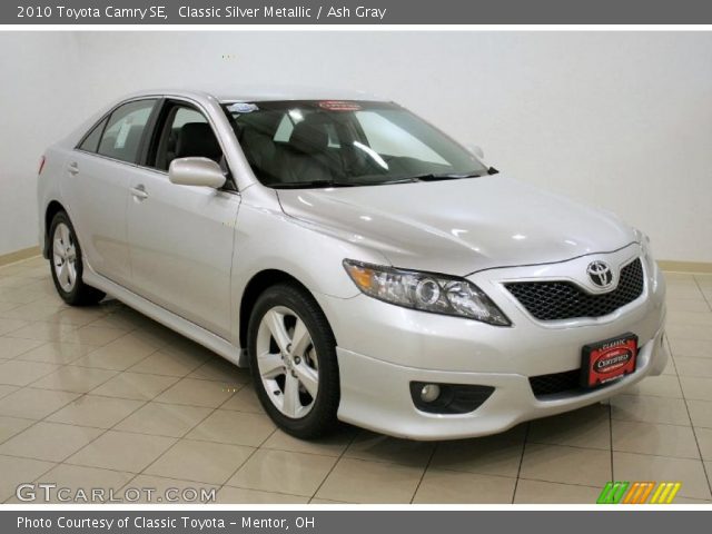 2010 Toyota Camry SE in Classic Silver Metallic