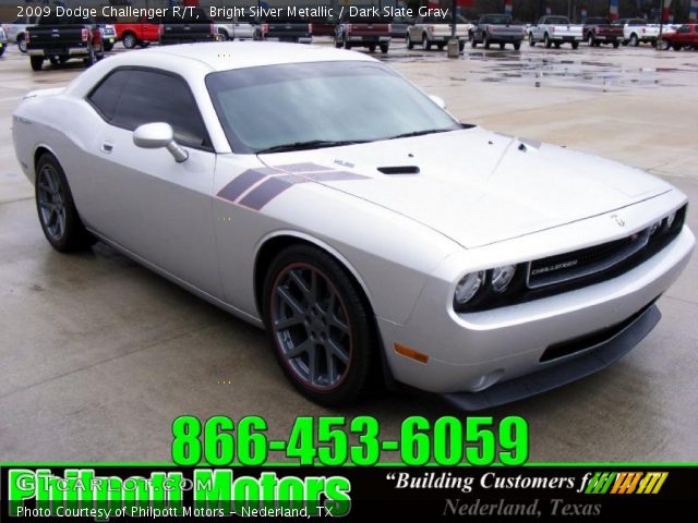 2009 Dodge Challenger R/T in Bright Silver Metallic