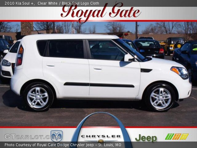2010 Kia Soul + in Clear White