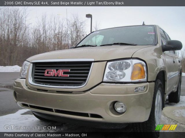 2006 GMC Envoy SLE 4x4 in Sand Beige Metallic