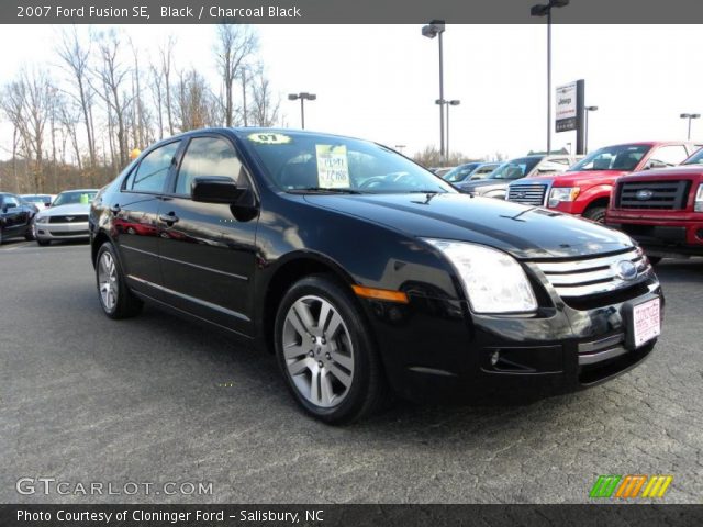 2007 Ford Fusion SE in Black