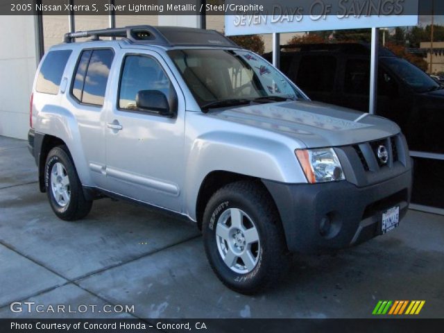2005 Nissan Xterra S in Silver Lightning Metallic