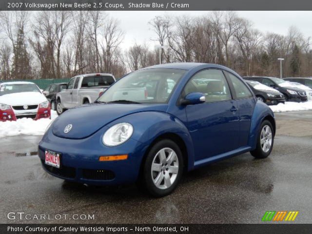 2007 Volkswagen New Beetle 2.5 Coupe in Shadow Blue