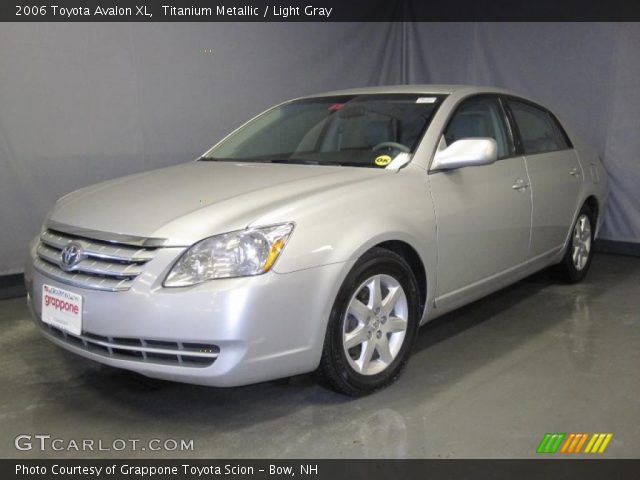 2006 Toyota Avalon XL in Titanium Metallic