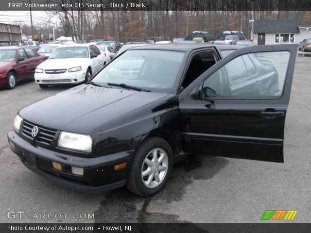 1998 Volkswagen Jetta GLS Sedan in Black