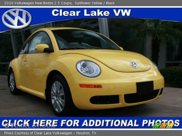 2010 Volkswagen New Beetle 2.5 Coupe in Sunflower Yellow