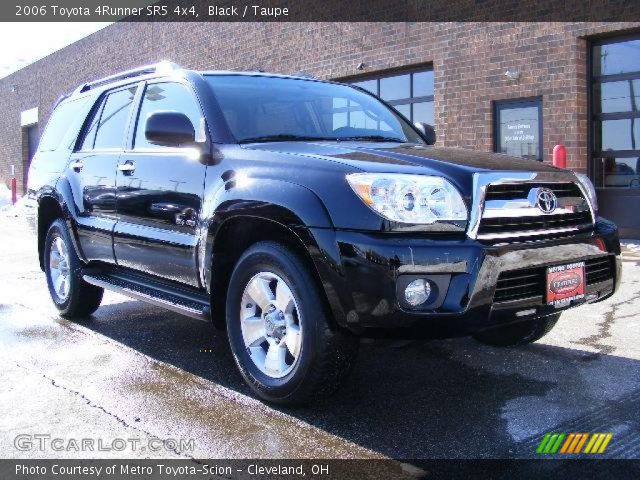 2006 Toyota 4Runner SR5 4x4 in Black