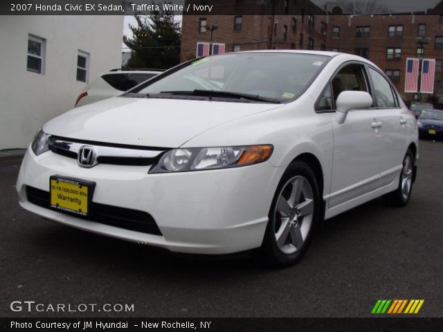 2007 Honda Civic EX Sedan in Taffeta White