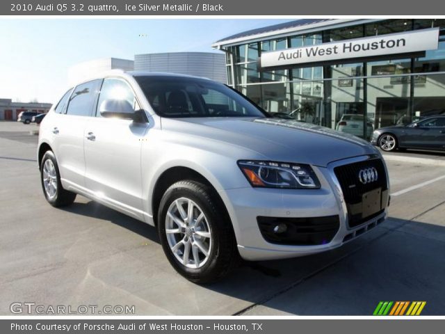 2010 Audi Q5 3.2 quattro in Ice Silver Metallic