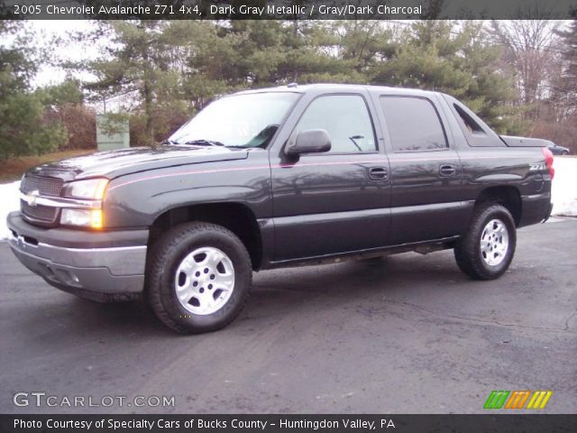 2005 Chevrolet Avalanche Z71 4x4 in Dark Gray Metallic