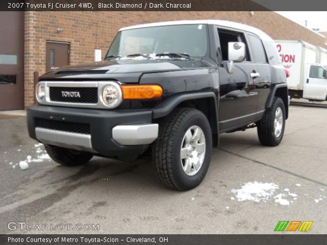 2007 Toyota FJ Cruiser 4WD in Black Diamond