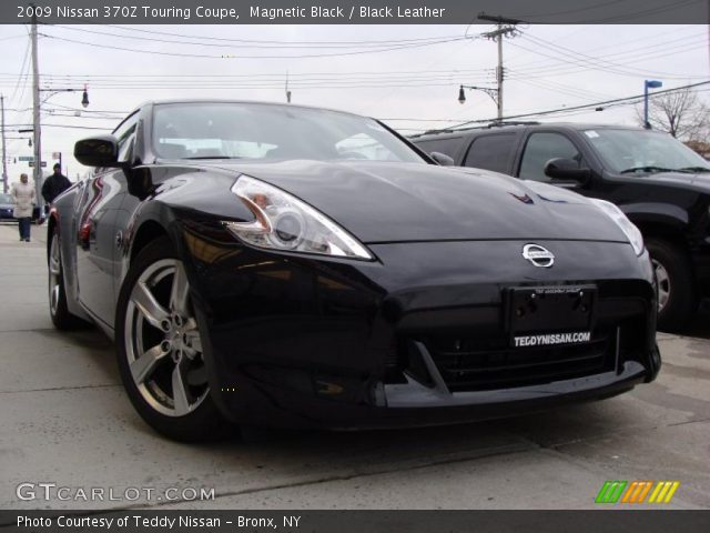 2009 Nissan 370Z Touring Coupe in Magnetic Black