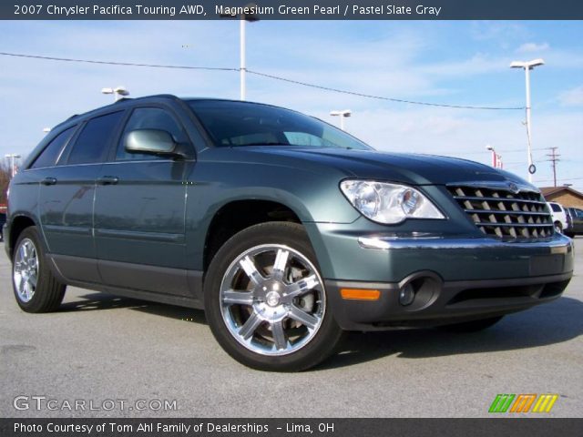 2007 Chrysler Pacifica Touring AWD in Magnesium Green Pearl