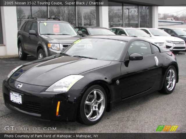2005 Nissan 350Z Touring Coupe in Super Black