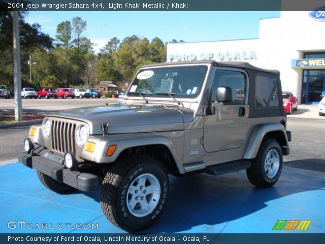2004 Jeep Wrangler Sahara 4x4 in Light Khaki Metallic