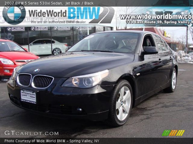 2007 BMW 5 Series 530xi Sedan in Jet Black