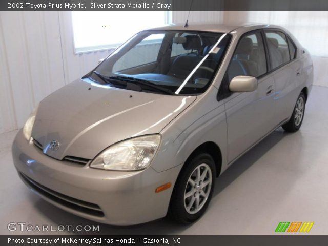 2002 Toyota Prius Hybrid in Silver Strata Metallic
