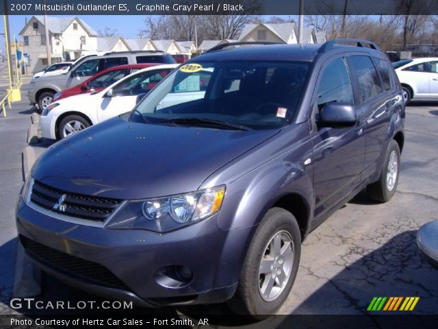 2007 Mitsubishi Outlander ES in Graphite Gray Pearl