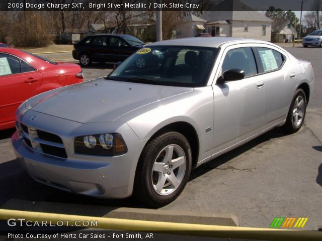 2009 Dodge Charger SXT in Bright Silver Metallic