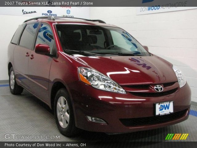 2007 Toyota Sienna XLE in Salsa Red Pearl