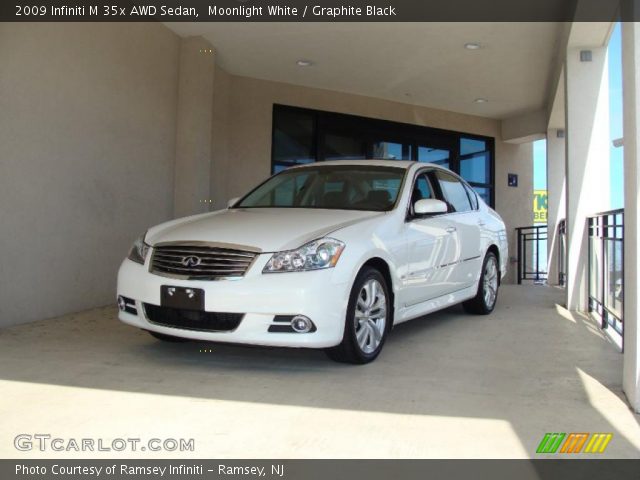 2009 Infiniti M 35x AWD Sedan in Moonlight White